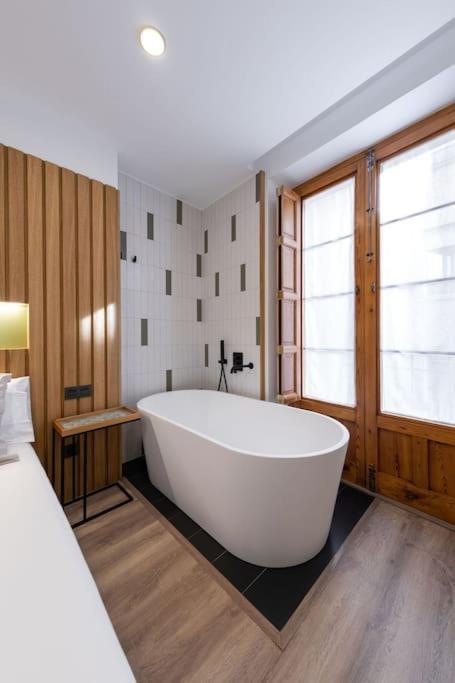 Apartmán Precioso Loft Con Banera De Isla Alcoy Exteriér fotografie